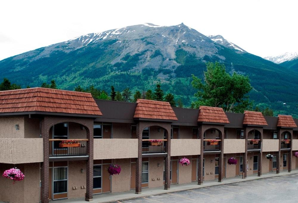 Maligne *