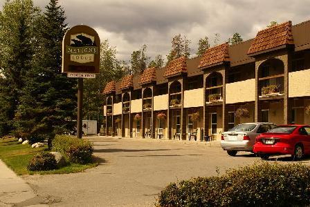 Lodge Maligne
