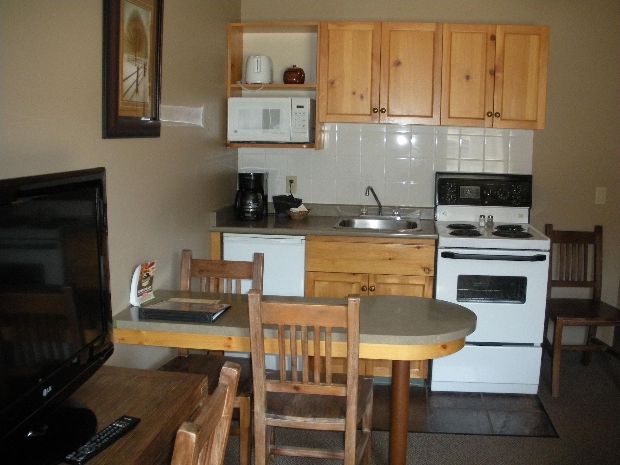 Lodge Maligne *