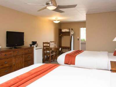 Lodge Maligne *